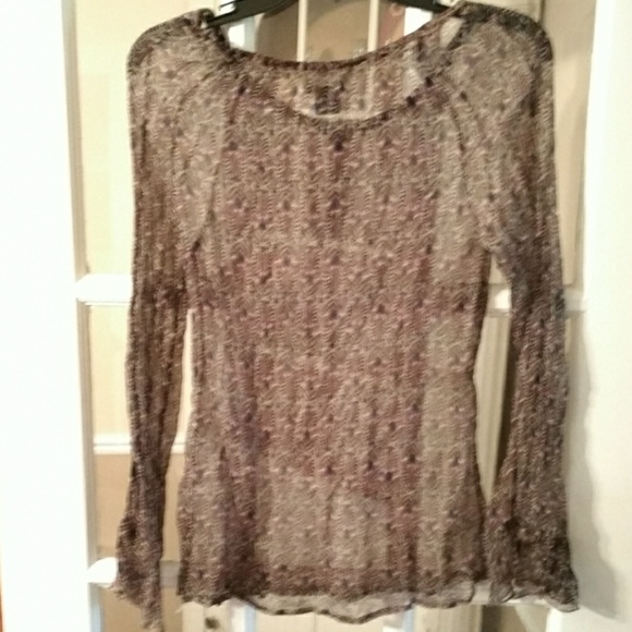 Lucky brand long sleeve - Picture 2 of 3